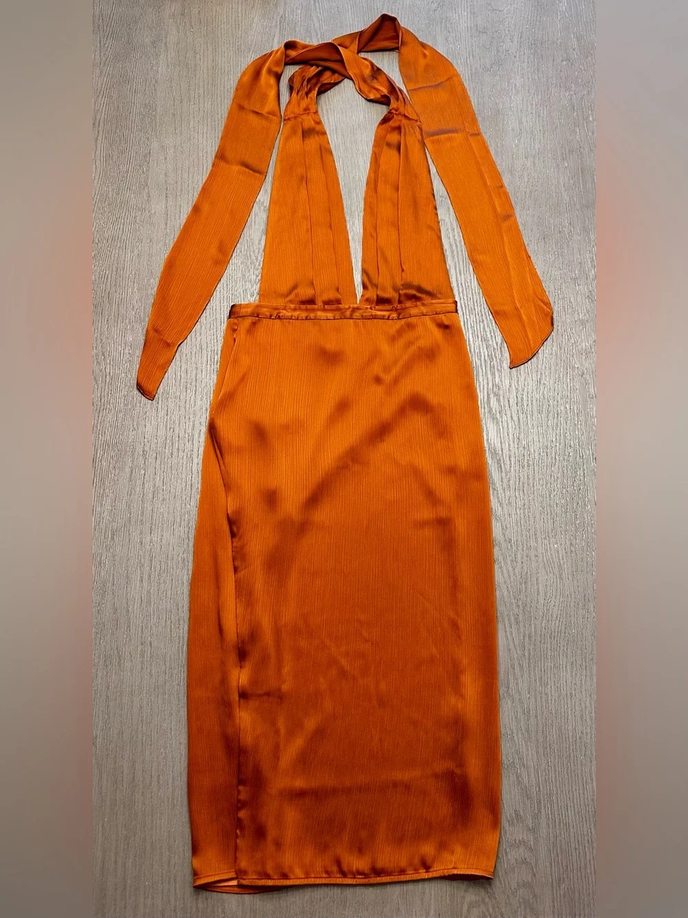 NWT NBD Holden Midi Dress Bronze Satin Halter Deep Plunge Side Slit Size M - Picture 2 of 7